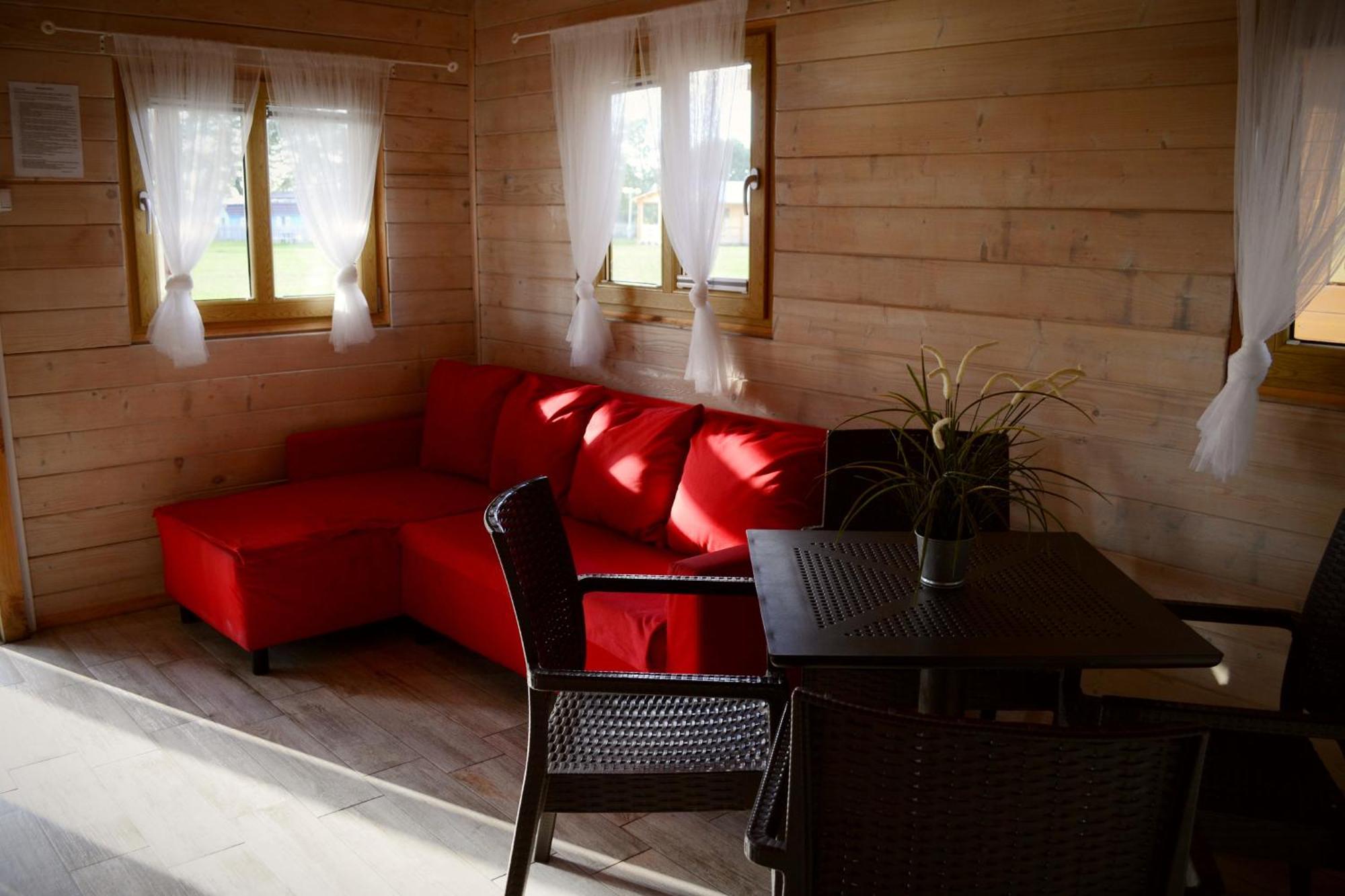 Camping Szczecinek Domy Wypoczynkowe Bagian luar foto
