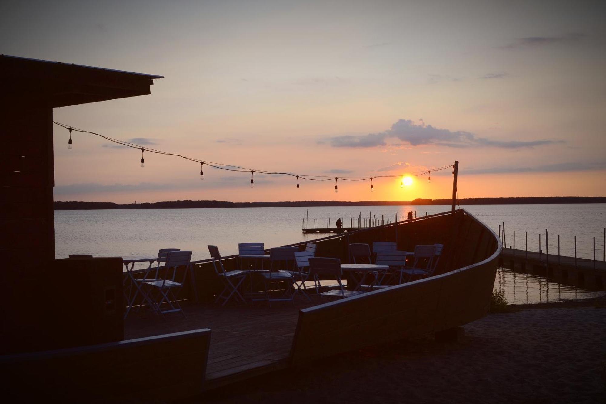 Camping Szczecinek Domy Wypoczynkowe Bagian luar foto