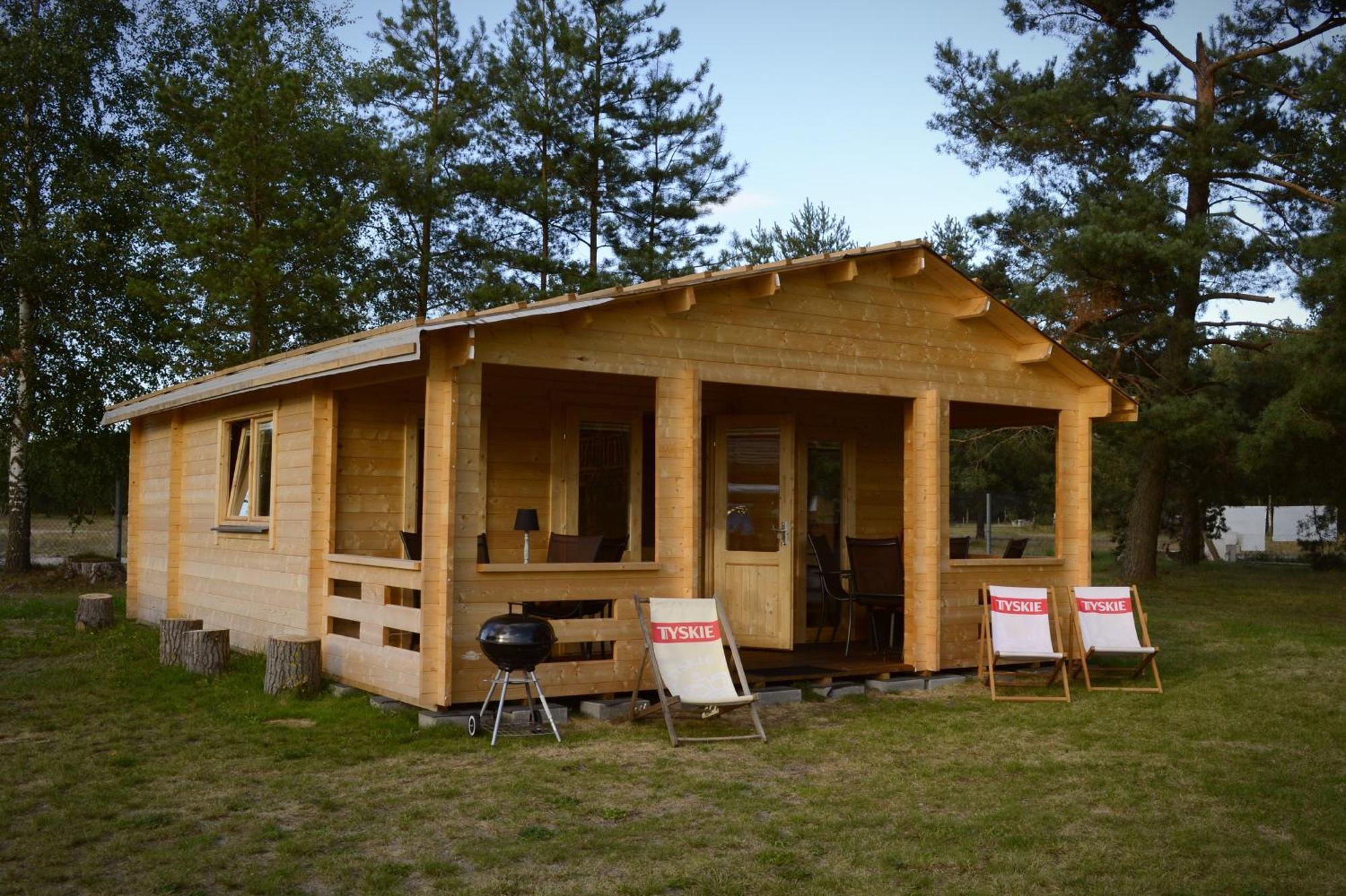 Camping Szczecinek Domy Wypoczynkowe Bagian luar foto