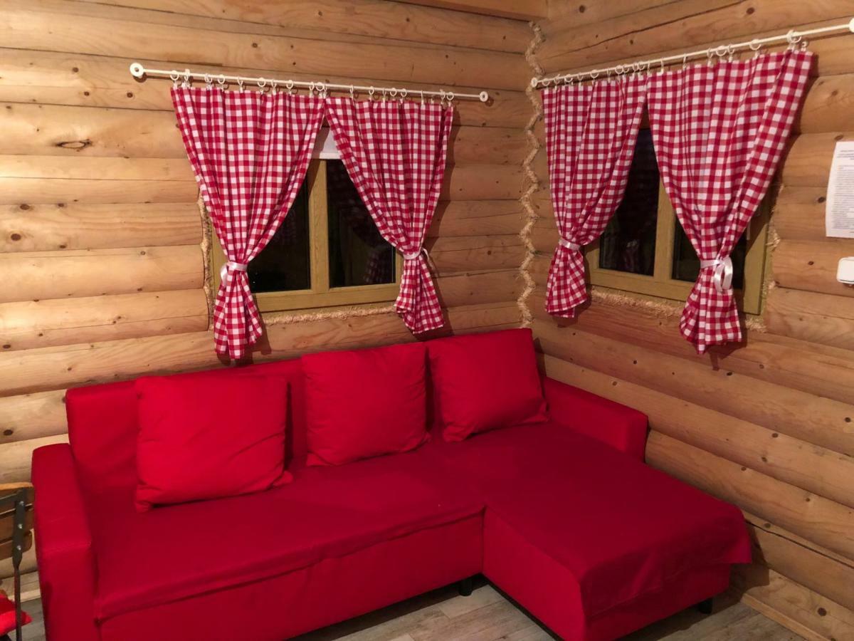 Camping Szczecinek Domy Wypoczynkowe Bagian luar foto