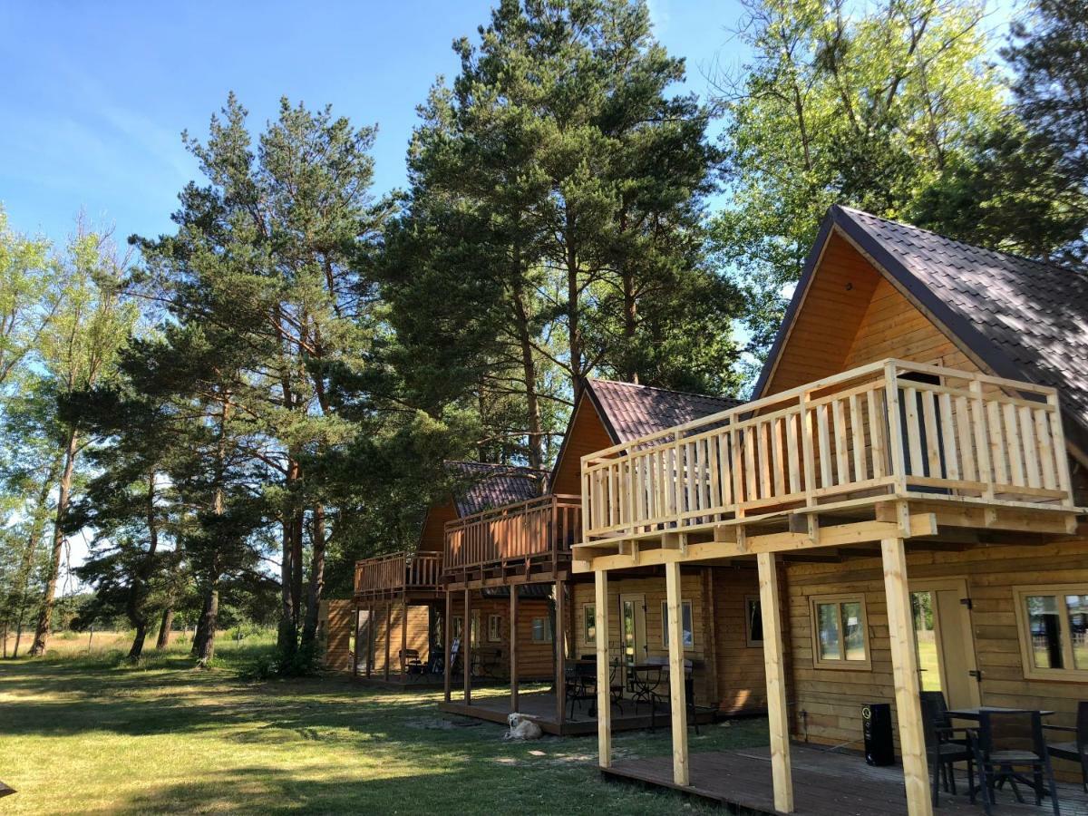 Camping Szczecinek Domy Wypoczynkowe Bagian luar foto
