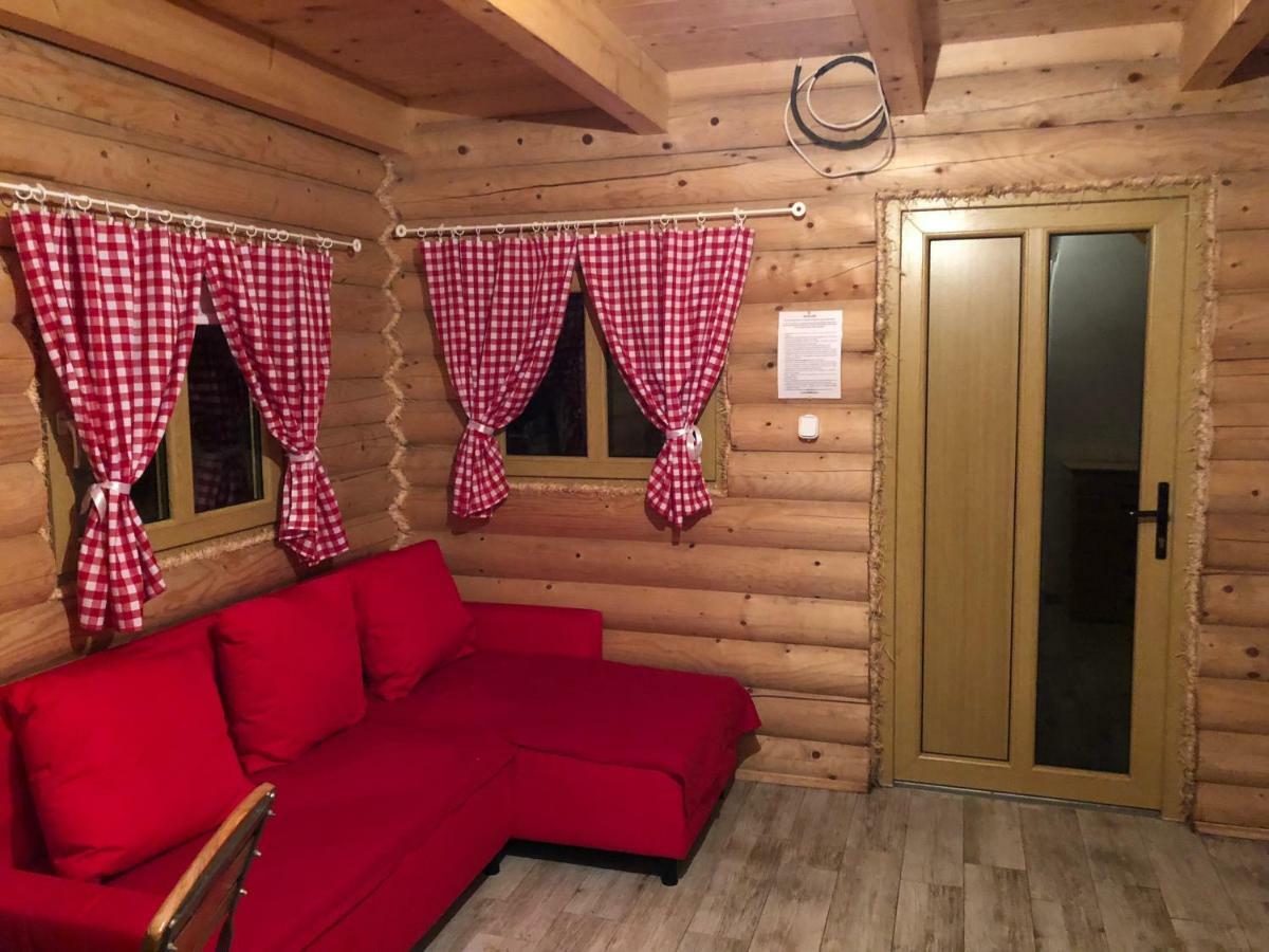 Camping Szczecinek Domy Wypoczynkowe Bagian luar foto